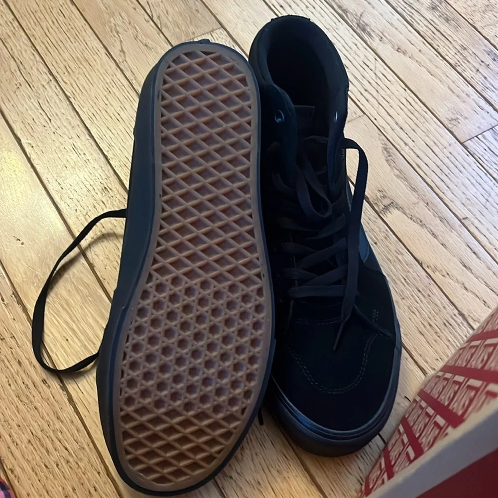Vans Brand new with box - Picture 4 of 6